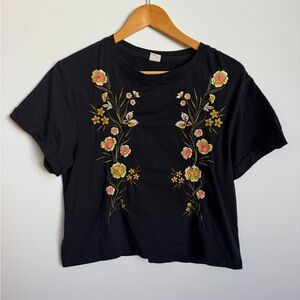 Elegant Black Floral Embroidered Crop Top